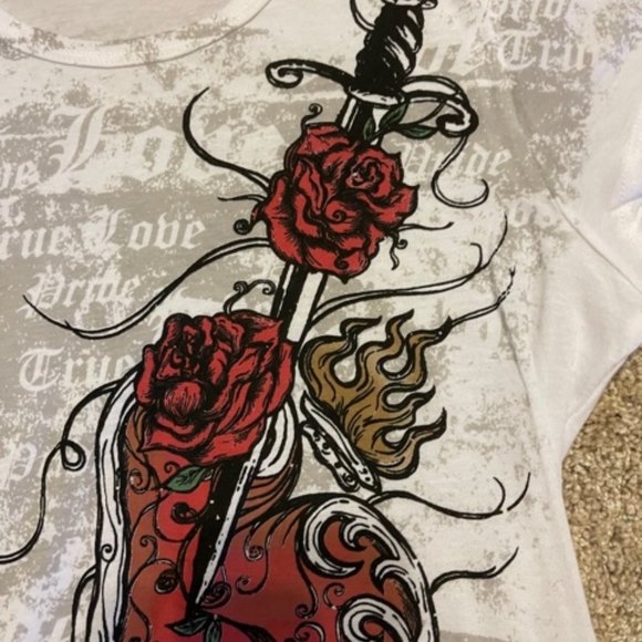 Red Roses Tee - Picture 2 of 4
